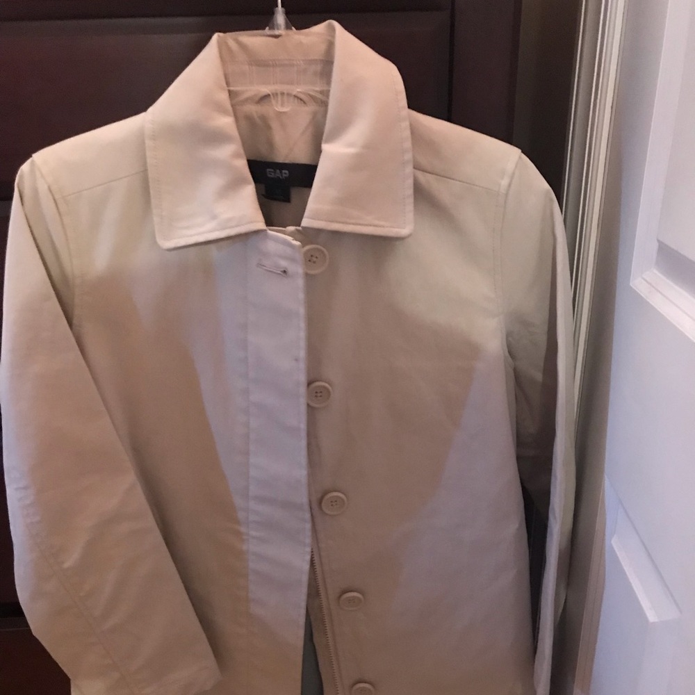 Knee length spring lightweight jacket - Picture 1 of 3